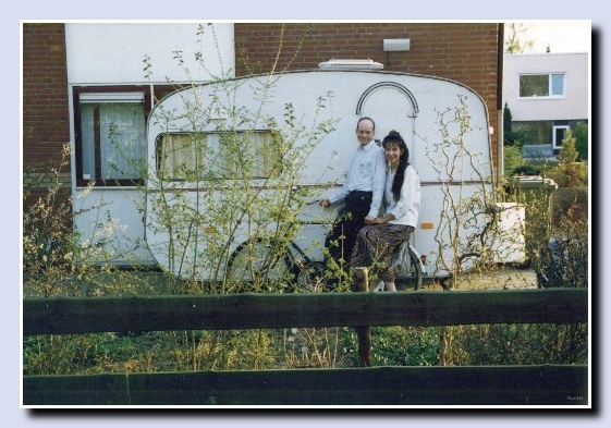 01 Op fiets voor caravan